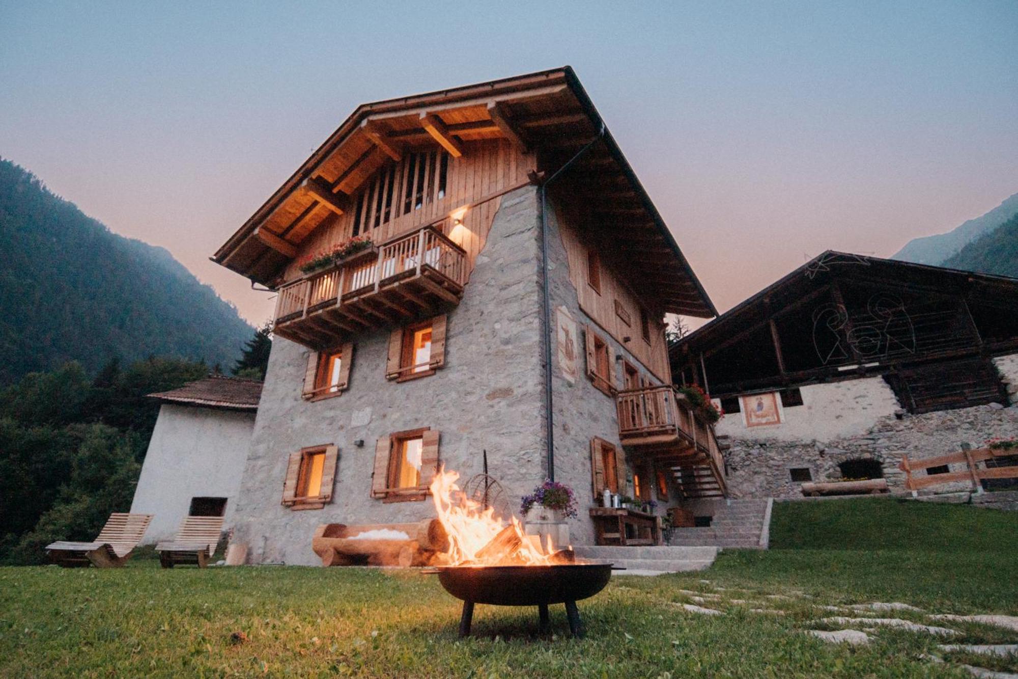 Деревянный коттедж Pimont Alpine Chalet *